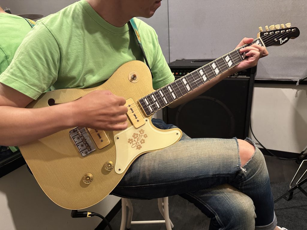 ブルーノギターズ Bruno Guitars