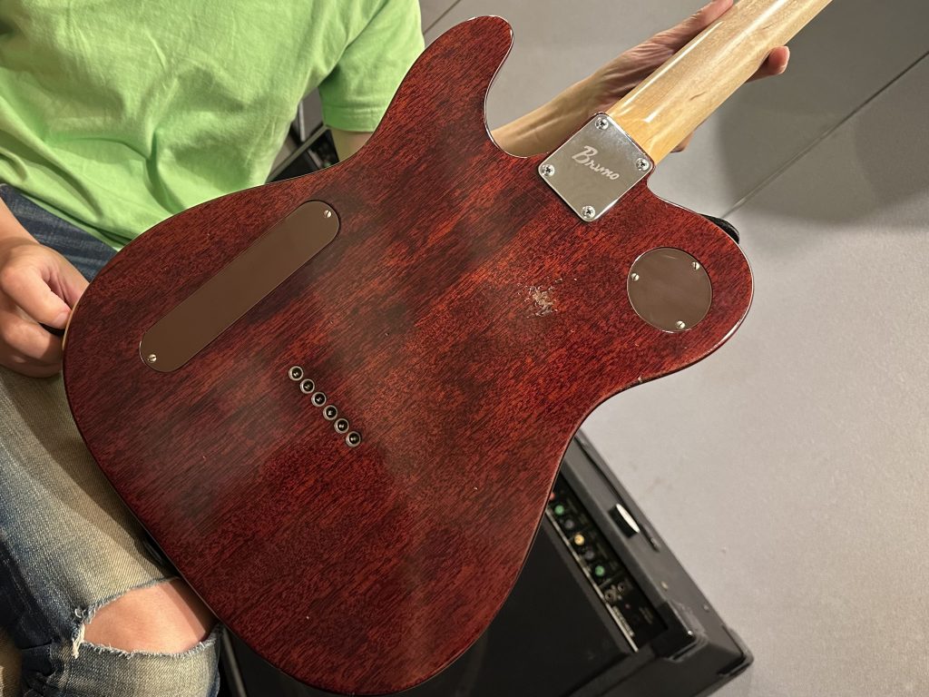 ブルーノギターズ Bruno Guitars